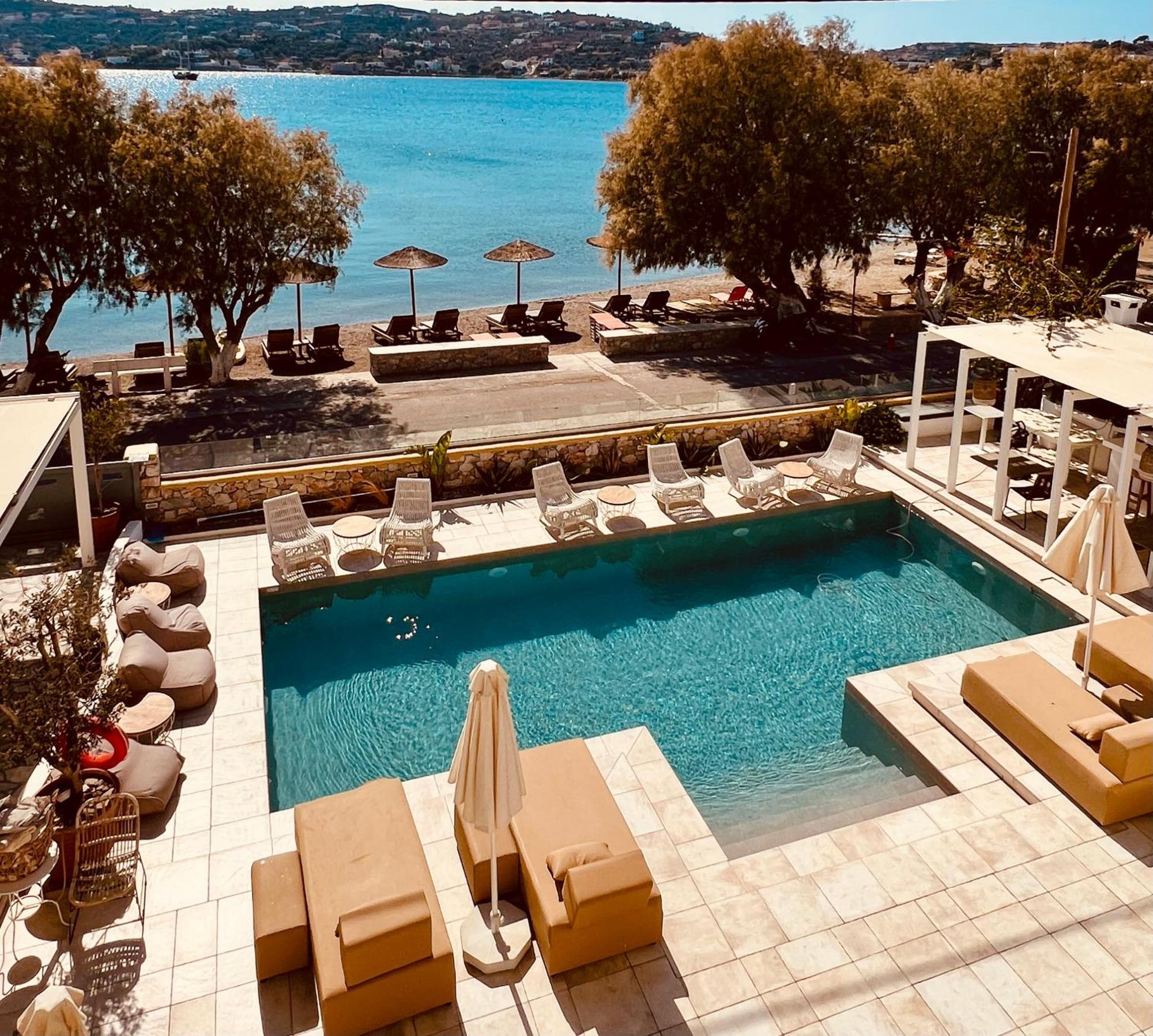 Alidian Bay Suites Leros アパートホテル アリンダ